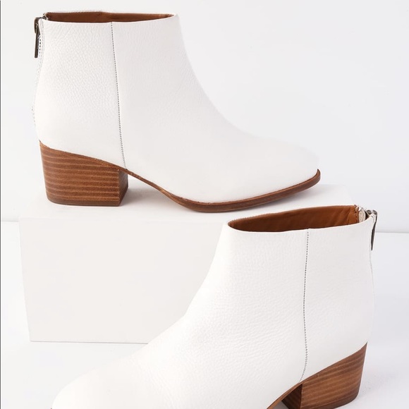 seychelles floodplain booties white